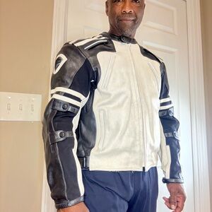 6th Gear Speedtec Leather Motorcycle Jacket Black & White Padded